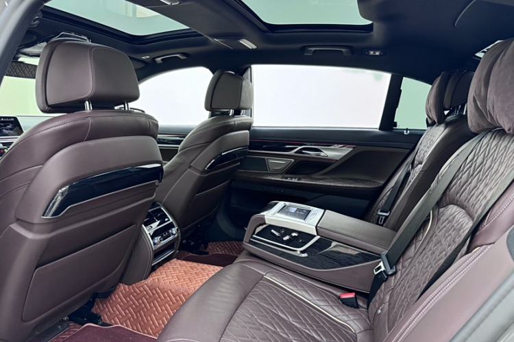 Used BMW 7 Series 2021 740Li Leading Model M Sport Package
