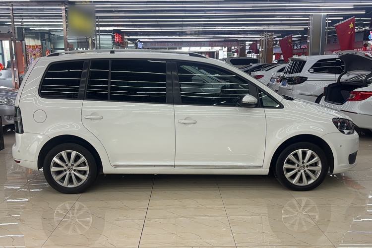 Used Volkswagen Touran 2015 1.4T DSG Luxury Edition 5-Seater