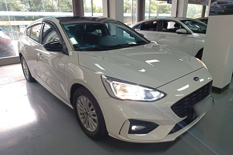 Used Ford Focus 2020 Sedan EcoBoost 180 Automatic Trend Edition
