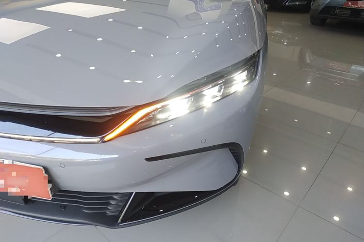 Used BYD Han 2025 EV Intelligent Driving Edition 701KM LiDAR Flagship Model
