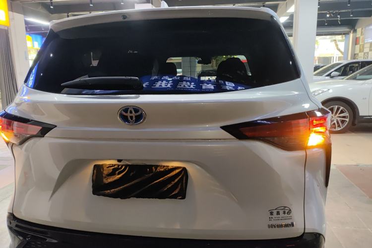 Used Toyota Sienna 2021 2.5L Hybrid Comfort Edition
