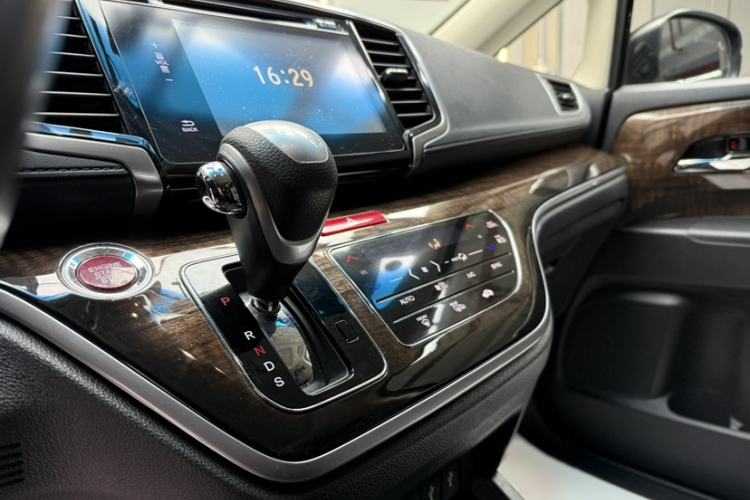 Used Honda Odyssey 2015 2.4L Prestige Edition
