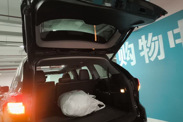 Used Toyota Highlander 2018 2.0T Four-Wheel Drive Luxury Version 7 Seats China VI Standard
