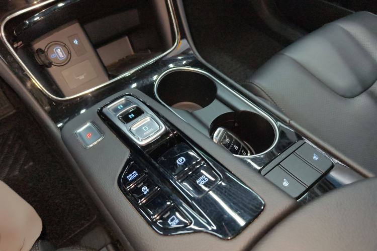 Used Hyundai Santa Fe 2019 380 TGDi DLX Automatic Two-Wheel Drive Prestige Plus Version China VI Standard
