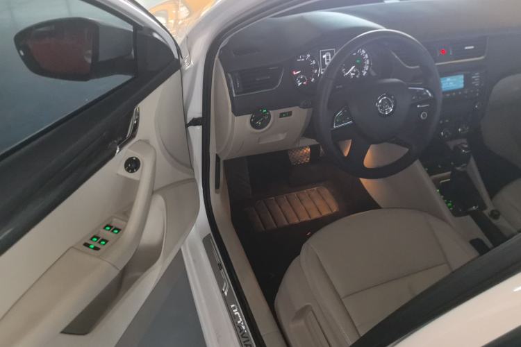 Used Skoda Octavia 2015 1.6L Automatic Yijun Edition