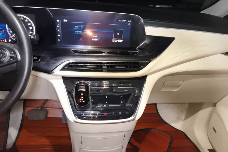 Used Buick GL8 2020 Avenir Avia Six-Seat Deluxe Edition
