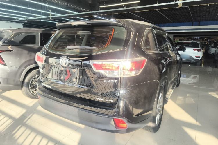 Used Toyota Highlander 2017 2.0T Four-Wheel Drive Luxury Edition 7 Seats