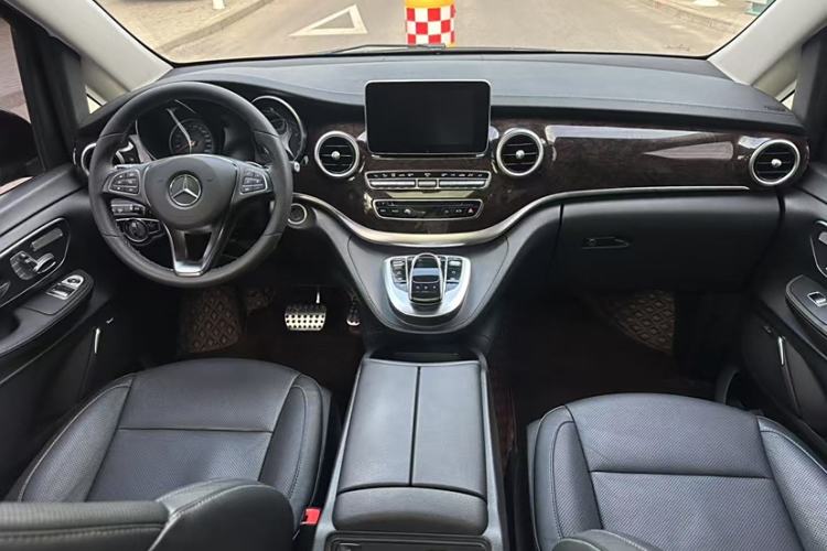 Used Mercedes-Benz V-Class 2018 V 260 L Prestige Extended Version China VI