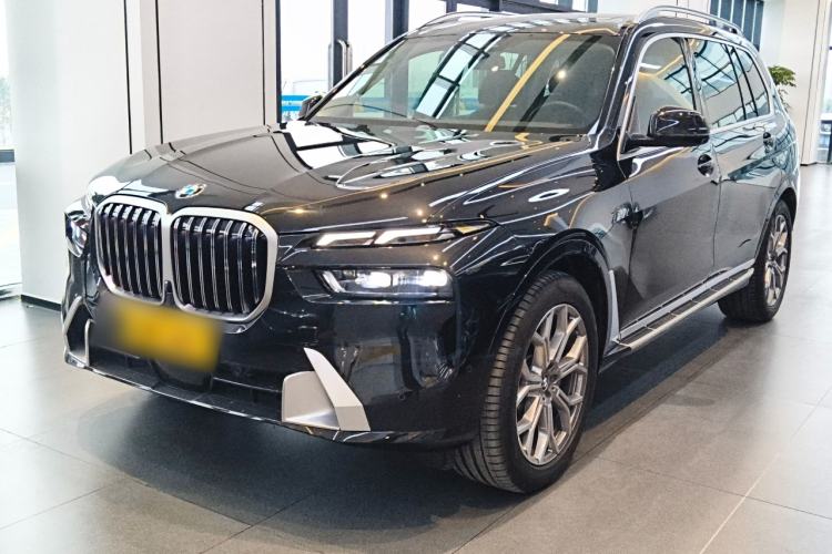 Used BMW X7 2024 xDrive40i Luxury Package – Leading Model