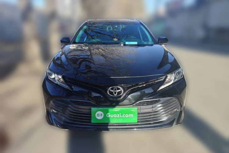 Used Toyota Camry 2018 2.0E Leading Edition
