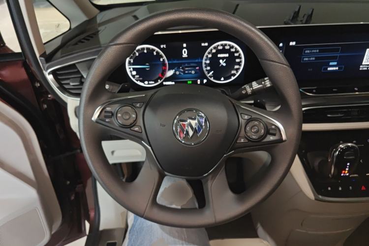 Used Buick GL8 2022 ES Landtrek 653T Comfort Edition
