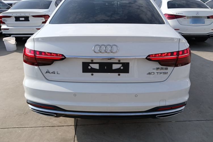 Used Audi A4L 2020 40 TFSI Fashionable and Elegant Model
