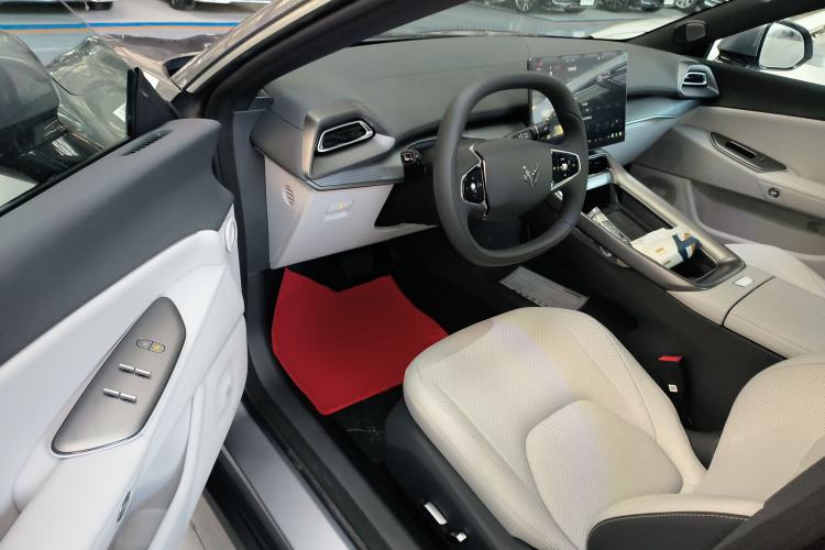 Used ARCFOX Alpha S5 