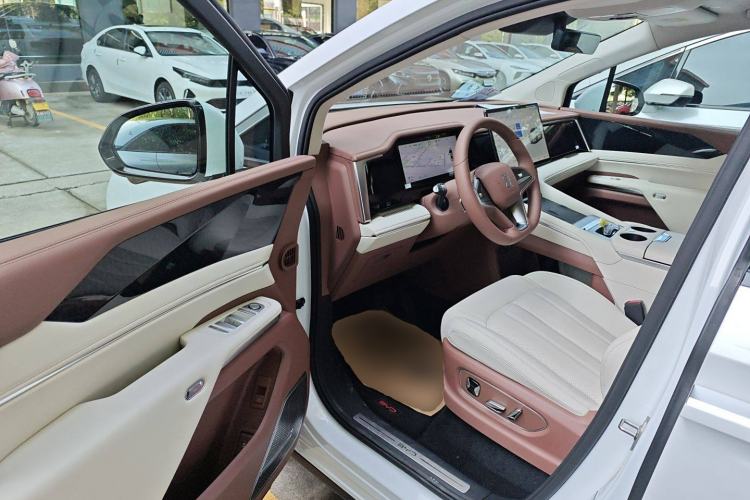 Used BYD Xia 2025 DM-i 1.5T 180km Excellence Model
