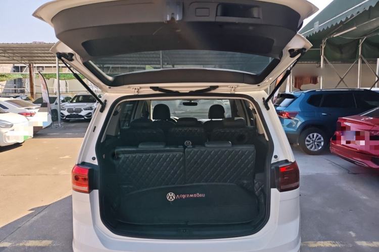 Used Volkswagen Touran 2021 Touran L 280TSI DSG Comfort Edition 7 Seats
