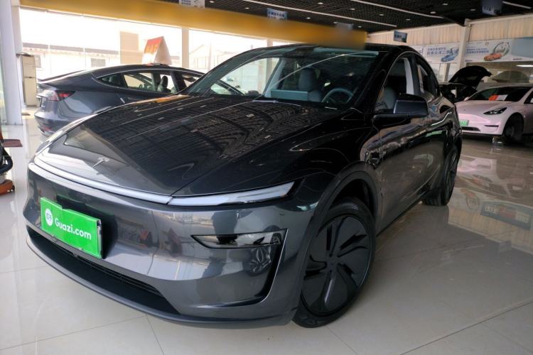 Used Tesla Model Y 2025 Rear-Wheel-Drive Version