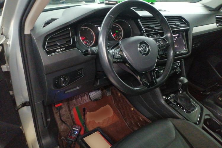 Used Volkswagen Tiguan L 2019 330TSI Automatic Two-Wheel Drive Panoramic Comfort Edition China V Standard