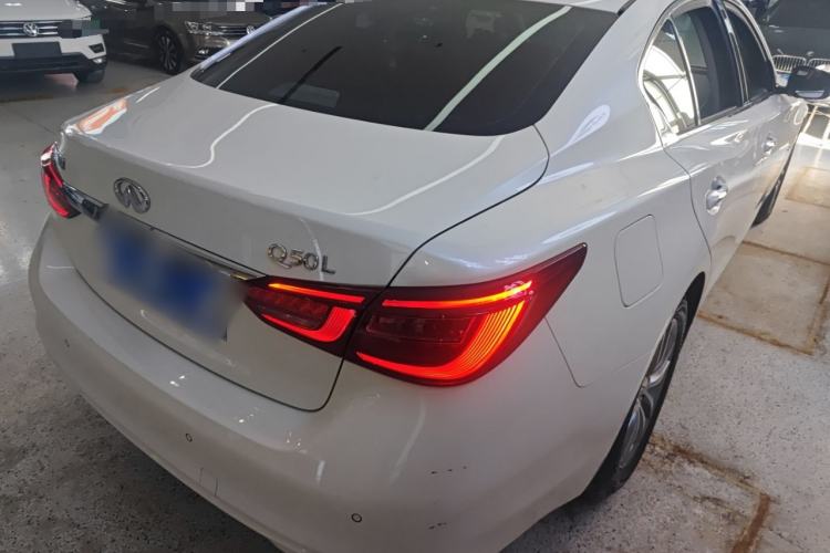 Used Infiniti Q50L 2018 2.0T Comfort Edition China VI Standard