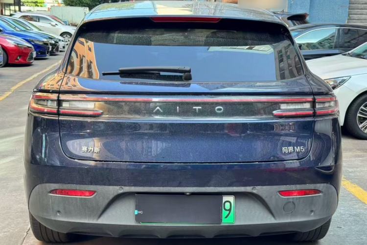 Used Hima AITO M5 2022 Extended-Range Four-Wheel Drive Performance Version
