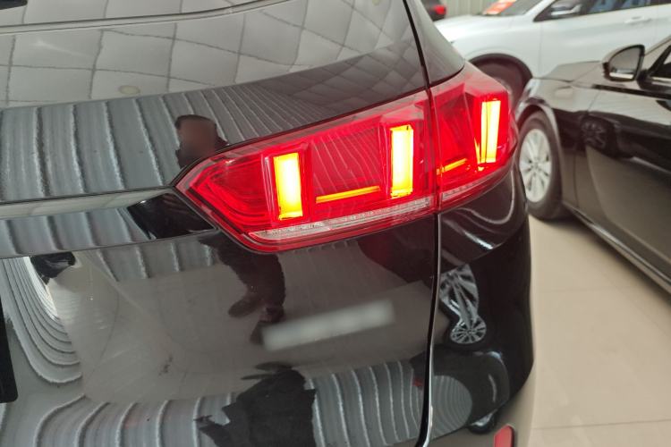 Used Wey VV7 2017 2.0T Flagship Edition
