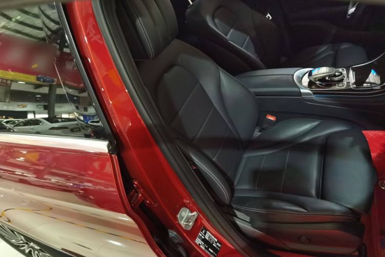 Used Mercedes-Benz GLC 2019 GLC 260 L 4MATIC Dynamic Model
