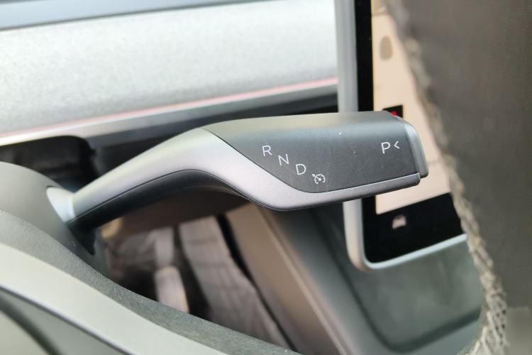 Used Tesla Model Y 2024 Rear-Wheel-Drive Version
