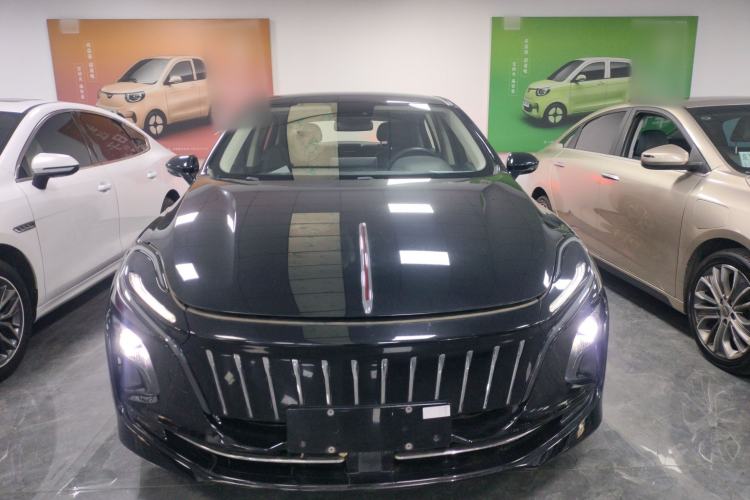 Used Hongqi E-QM5 2023 Base Travel Edition
