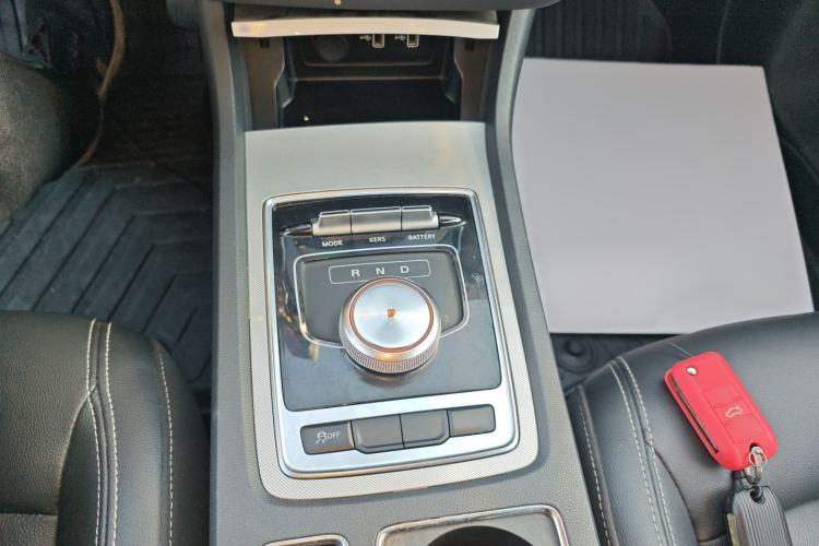 Used Roewe i6 New Energy 2017 45T Hybrid Connect & Smart Enjoyment Edition
