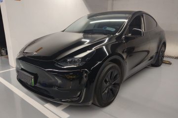 Used Tesla Model Y 2023 Rear-Wheel-Drive Version