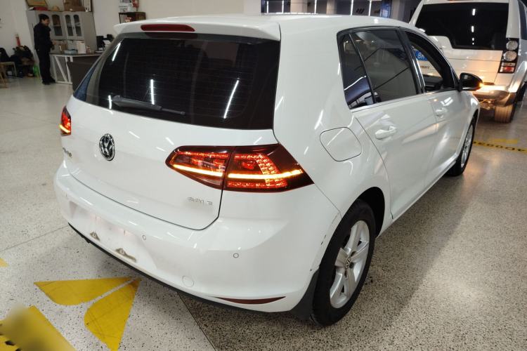 Used Volkswagen Golf 2017 230TSI Automatic Comfort Edition – Celebrating Milestone of One Million Units
