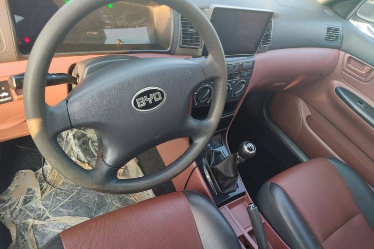 Used BYD F3 2012 Energy-Saving Edition 1.5L Manual Comfort Model
