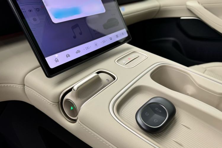 Used Nio ES6 2023 75 kWh
