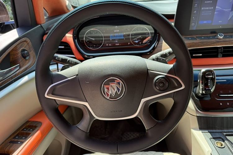 Used Buick GL8 2021 Land Cruiser Executive Class 652T Comfort Model