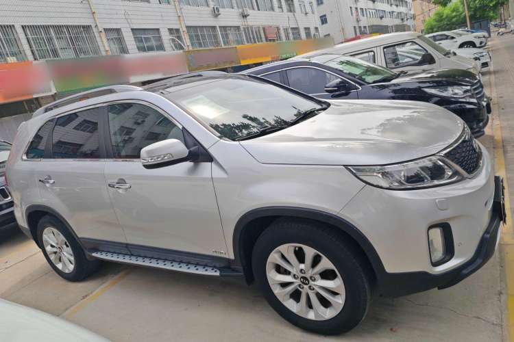 Used Kia Sorento 2013 2.4L 5-Seater Gasoline Supreme Edition
