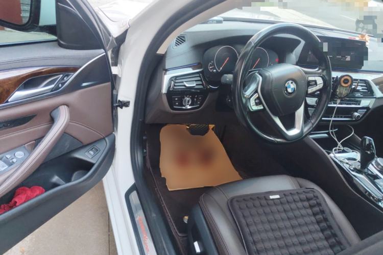 Used BMW 5 Series 2019 525Li Luxury Package
