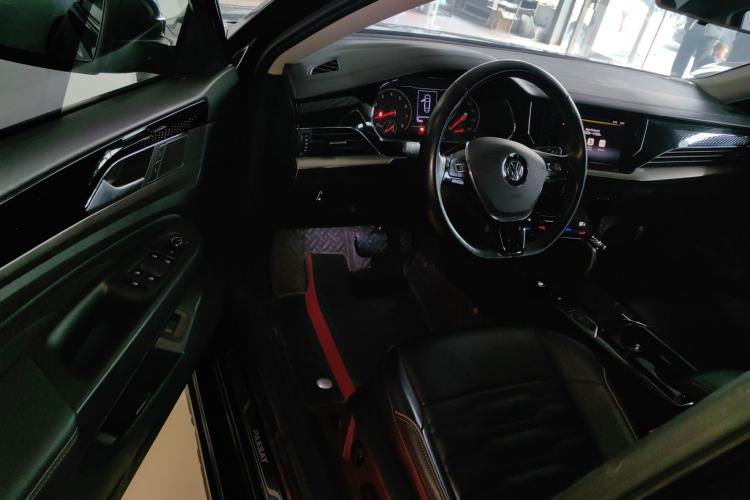 Used Volkswagen Passat 2020 330TSI Elite Edition China VI
