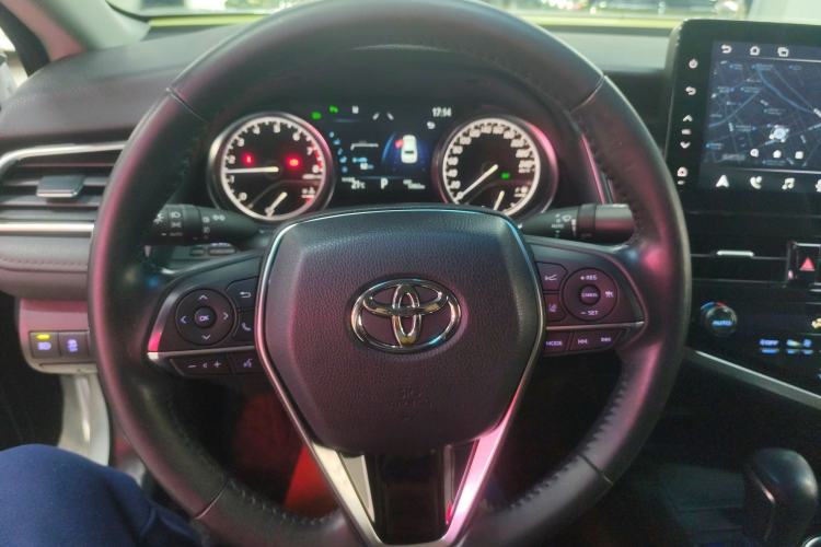 Used Toyota Camry 2023 2.0G Luxury Edition