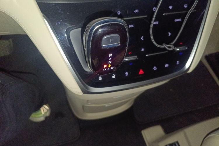 Used Buick GL8 2022 ES Land Cruiser 653T Luxury Model
