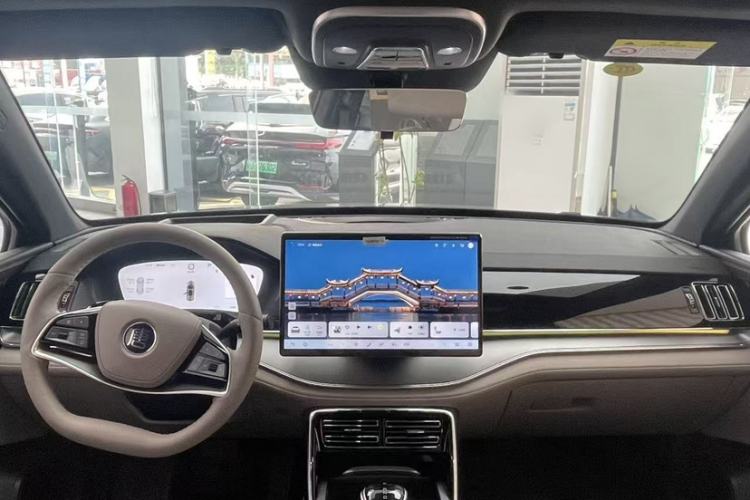 Used BYD Tang New Energy 2025 DM-i 115KM Flagship Model
