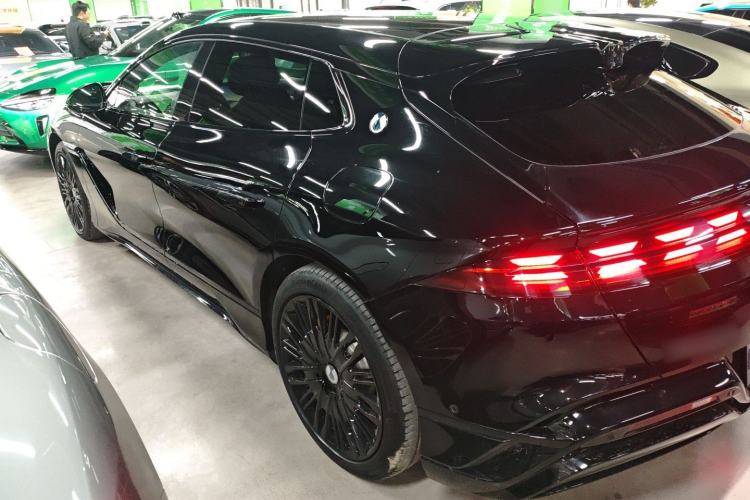 Used Denza Z9GT 2024 1100 Four-Wheel Drive Ultra Version
