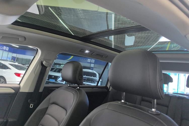 Used Volkswagen Tiguan L 2019 330TSI Automatic Two-Wheel Drive Panoramic Comfort Edition China V Standard
