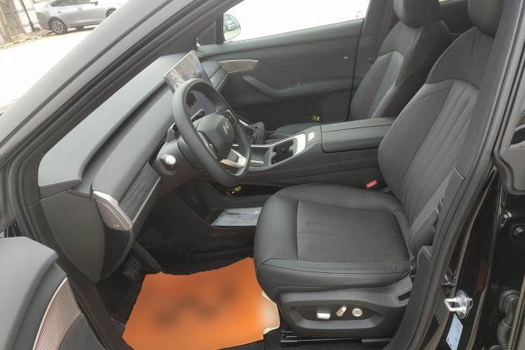 Used ONVO L60 2025 Model—60 kWh Rear-Wheel-Drive Version
