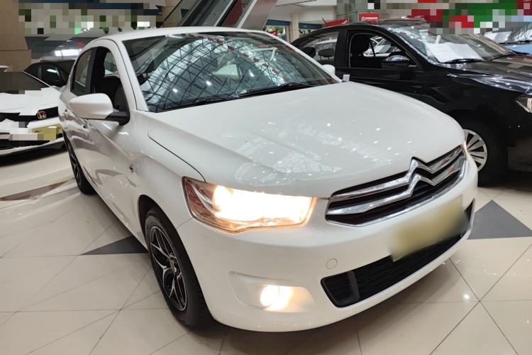 Used Citroen Elysee 2015 Zhishang Edition 1.6L Manual Fashion Model
