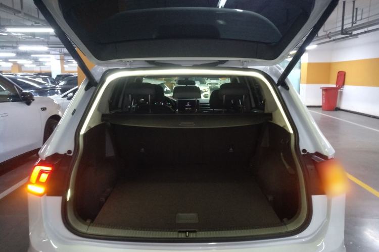 Used Volkswagen Tiguan L 2023 330TSI Automatic Two-Wheel Drive Comfort Edition