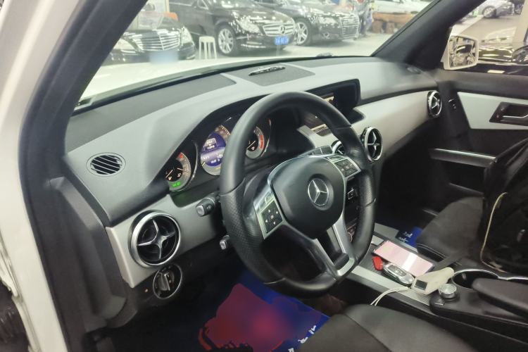 Used Mercedes-Benz GLK-Class 2015 GLK 300 4MATIC Fashion Edition Ultimate Version