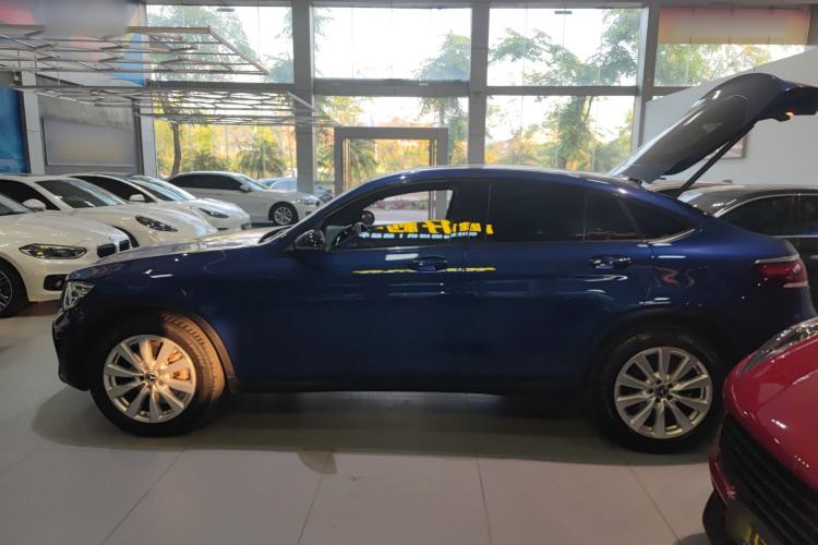 Used Mercedes-Benz GLC Coupe 2021 GLC 260 4MATIC Coupe SUV
