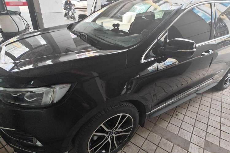 Used Ford Edge 2020 EcoBoost 245 Two-Wheel Drive Titanium 7-Seater
