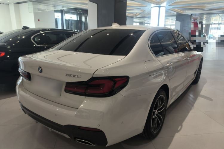 Used BMW 5 Series 2022 Second Facelift 525Li M Sport Package