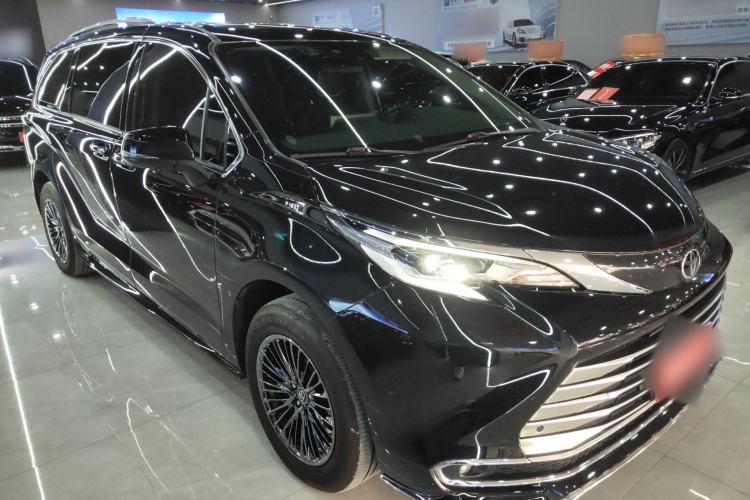 Used Toyota Sienna 2024 2.5L Hybrid Comfort Edition
