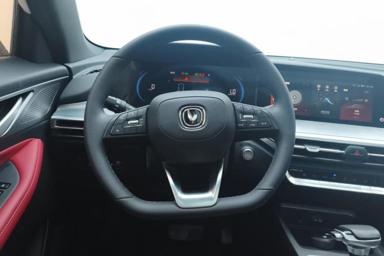 Used Changan CS35PLUS 2022 Blue Whale NE 1.4T DCT Prestige Model
